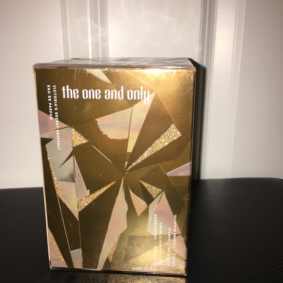 NWT Victoria’s Secret - Picture 2 of 5